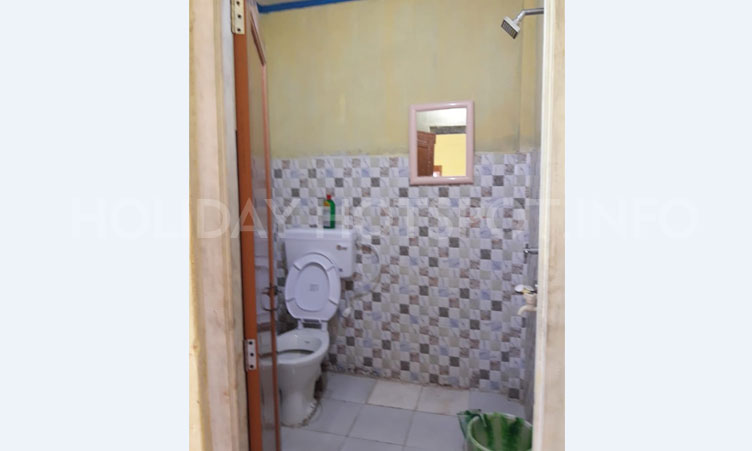 Toto Para Gayan Bahadur Rana Homestay bathroom near jaldapara
