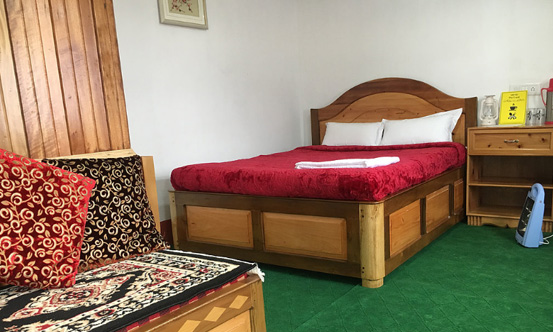 Chisang The Wildwoods Homestay room image with sofa