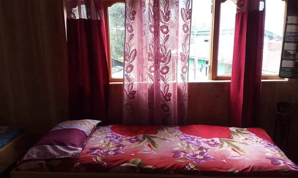 Sandakphu Srikhola New Singhalila Homestay Pasang Sherpa bed room photo