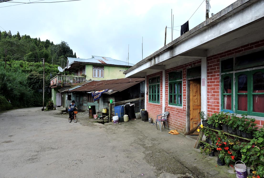 Gumabadara Village Road and market.