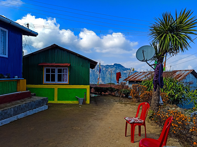 Outdoor view in front of Kanchanjangha from Sidharth Homestay at Dawaipani