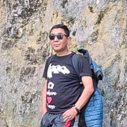 Pasang Sherpa owner of New Singhalila Homestay near sandakphu