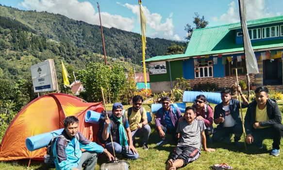 Sandakphu Srikhola New Singhalila Homestay Pasang Sherpa outdoor view tent accommodation for visitors