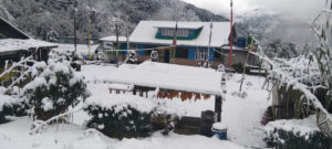 Sandakphu Srikhola New-Singhalila Homestay Pasang Sherpa winter view